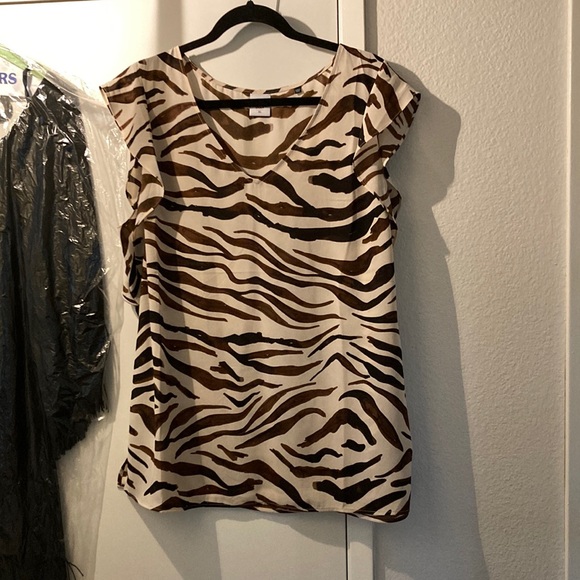 CAbi Tops - Cabi Zebra Blouse 3771 perfect condition wore once. Mel